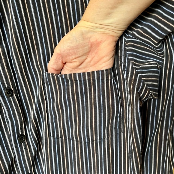 Medium J Ferrar Striped button down shirt with 15 in neck - Picture 5 of 10